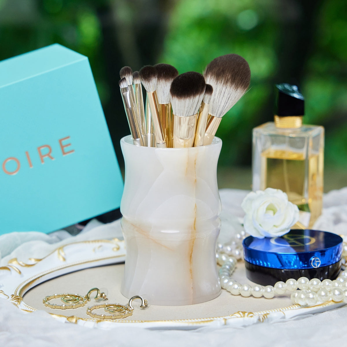 MISTY WHITE ONYX CADDY